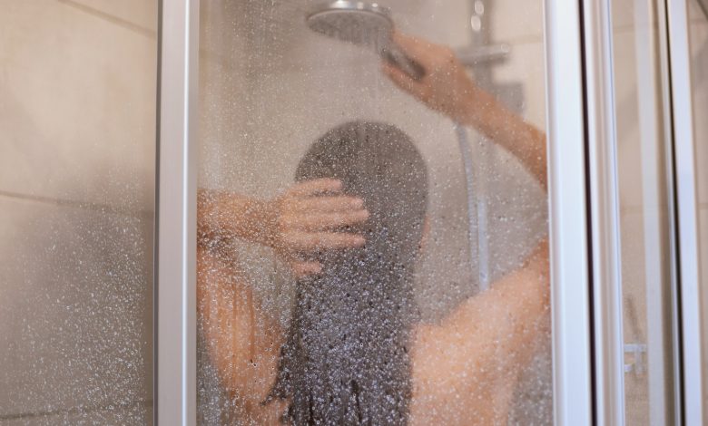 bañarse / cabello graso - Después de hacer ejercicio, ¿se debe bañar con agua fría o caliente?
