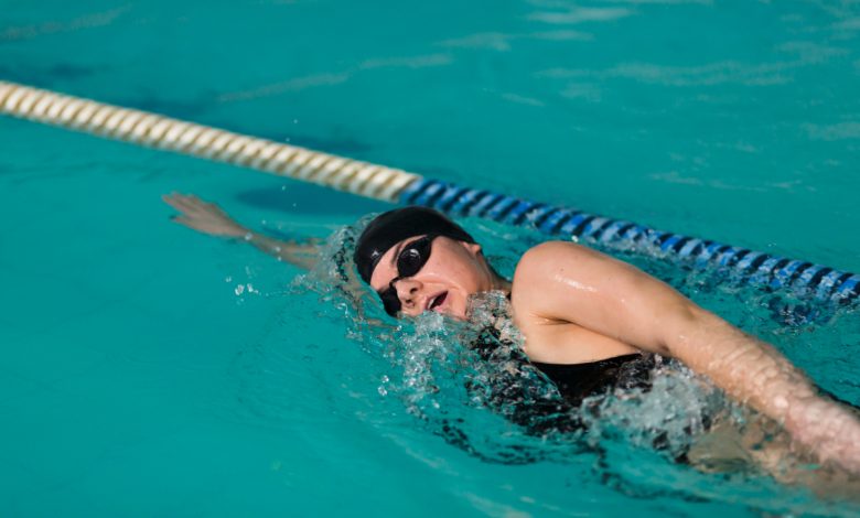 Los beneficios de la natación para la salud física y mental - ¿Cuántas calorías se queman en 30 minutos de natación? / acelerar tu metabolismo