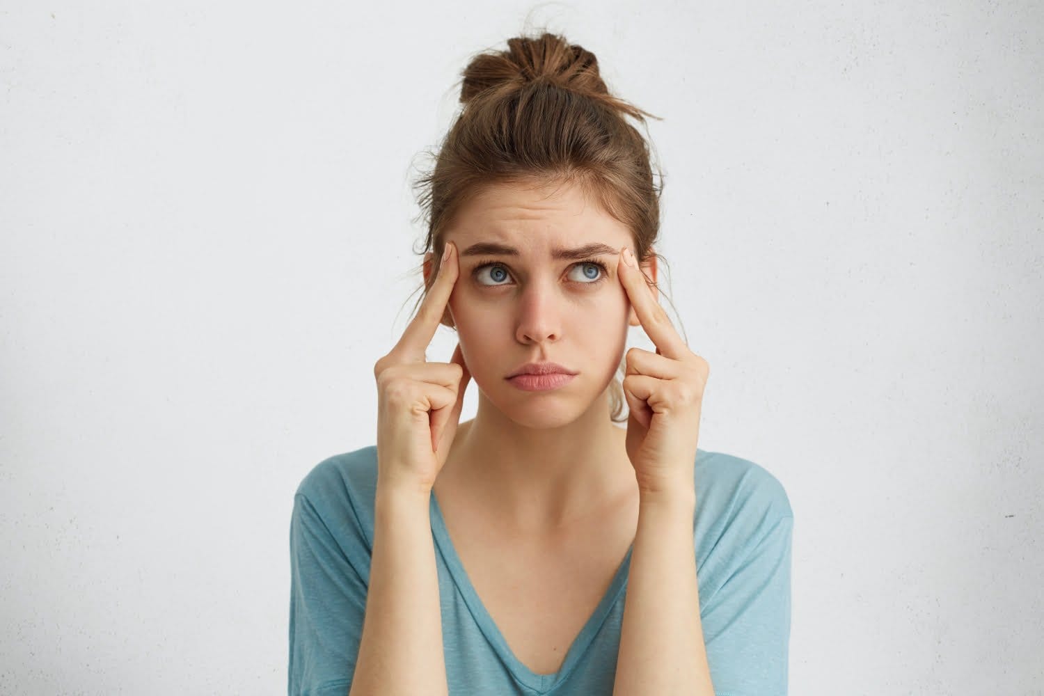 Pasos para eliminar ojeras en cinco minutos con una papa
